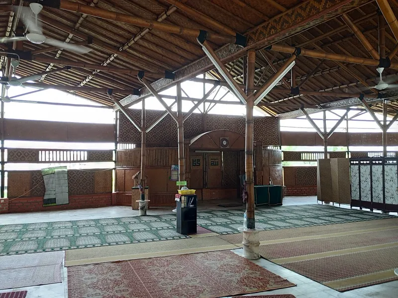 Masjid Buluh Gua Musang