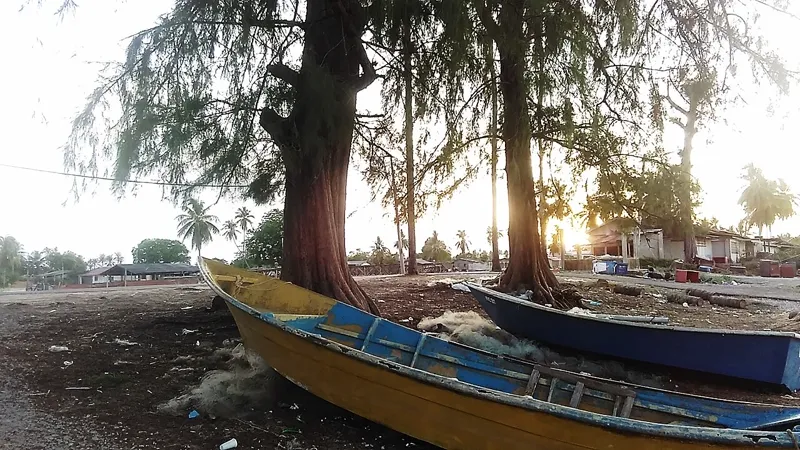 Pantai Bisikan Bayu